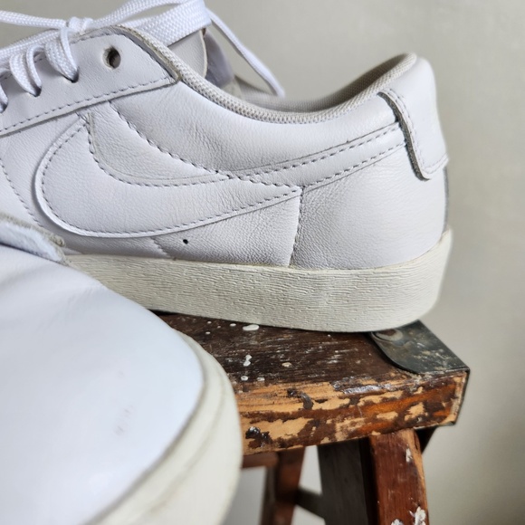 Nike Blazer Low LE Triple White 8.5 - Picture 5 of 12